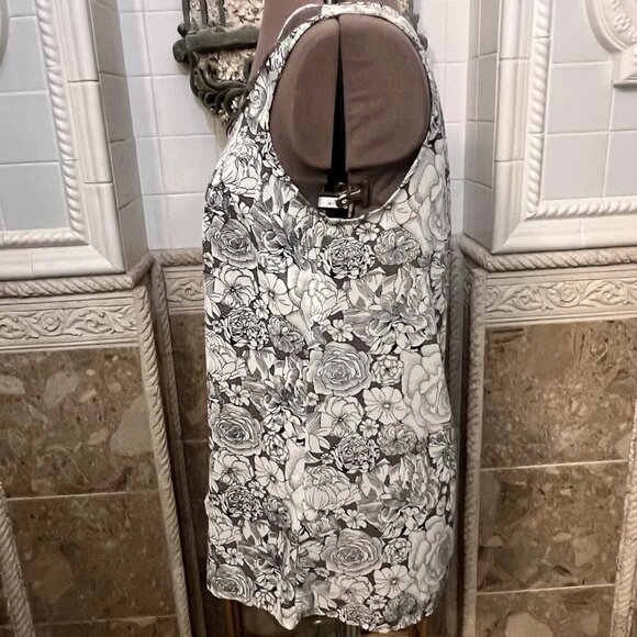 Avenue. Size 14-16. Semi Sheer. Shell. Cami. Pleated. Pullover. B115 - Picture 3 of 4